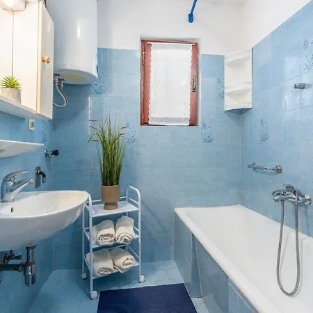 Apartment Feniks *